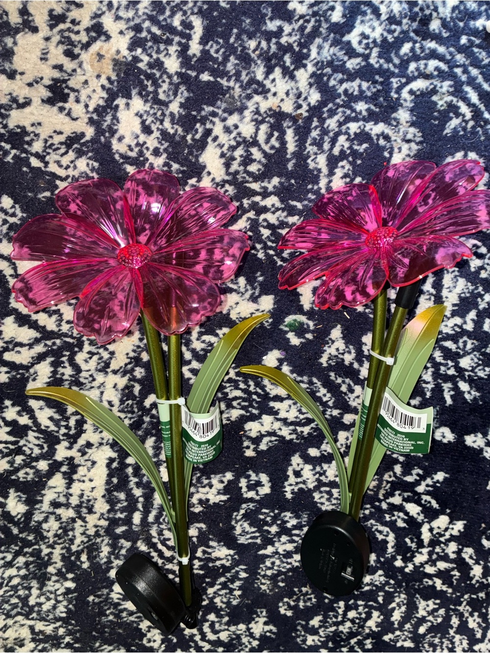 Pink Solar Garden Flower Stakes - Decorative Outdoor Accent Lights